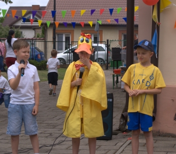 Szymon Mikołajewski, Szymon Drzewakowski, Jan Zawada i ich Kaczka Dziwaczka