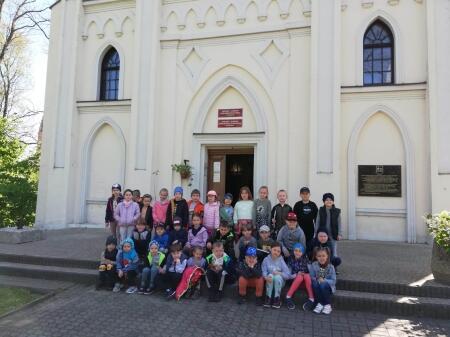 Wycieczka do Biblioteki Publicznej oraz na Basztę zamkową w Przedczu