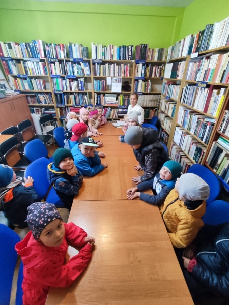 Z wizytą na Baszcie Zamku w Przedczu i w Bibliotece Publicznej